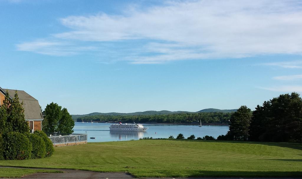 Belfast Harbor Inn エクステリア 写真