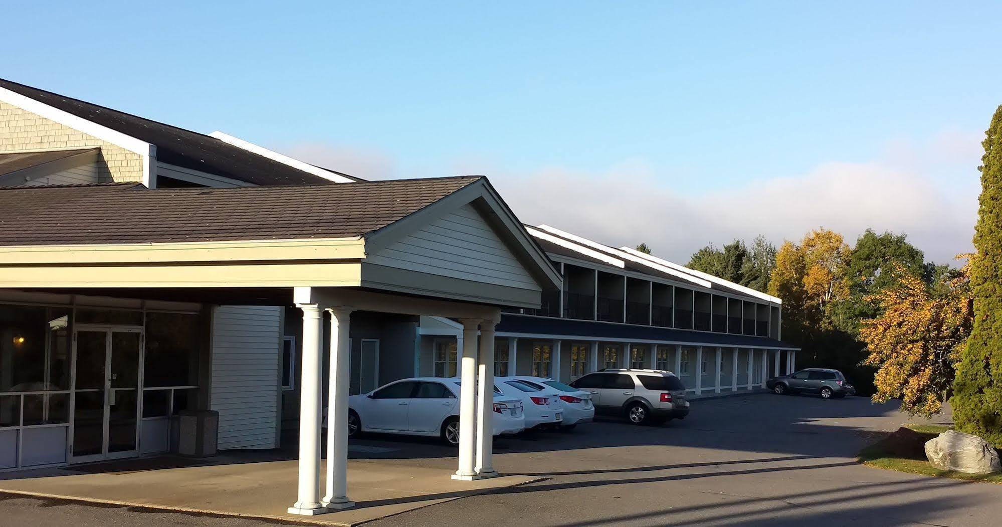 Belfast Harbor Inn エクステリア 写真